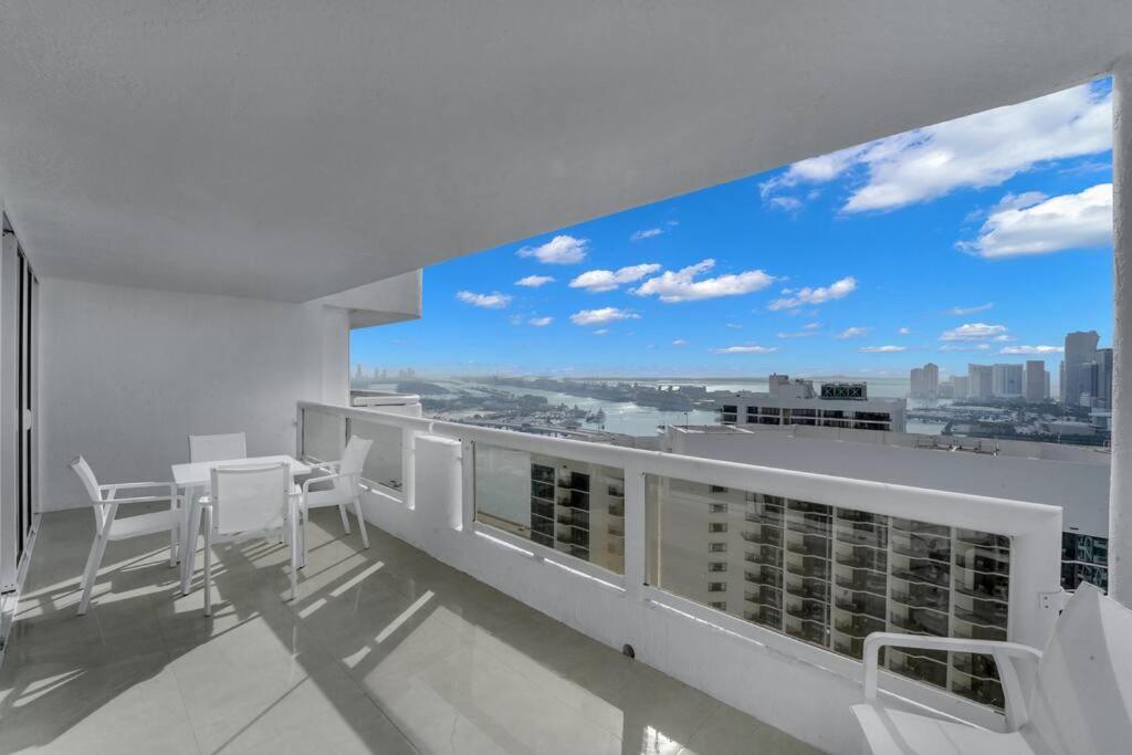 דירות Shades Of Miami Sky Penthouse! Newly Renovated מראה חיצוני תמונה